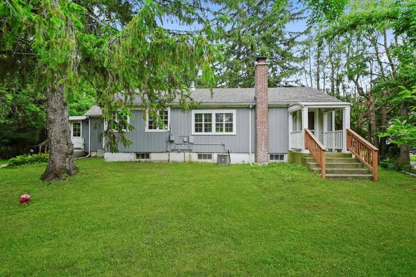 115 EASTWOOD AVE, Port Barrington, IL 60010