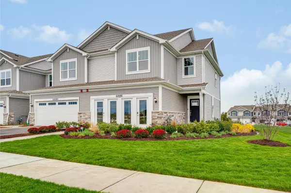 442 Hathaway LN, Oswego, IL 60543