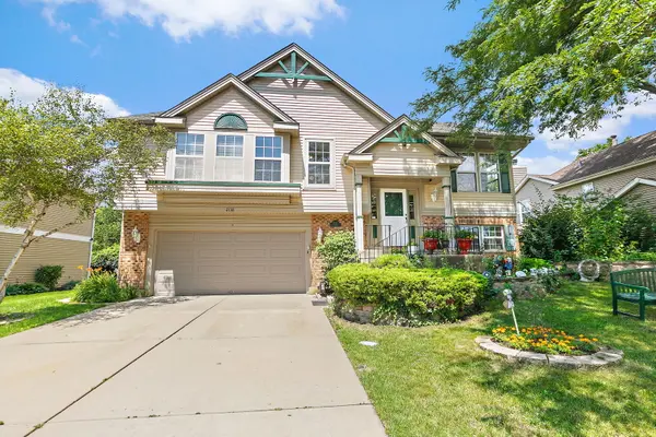 2138 Green Bridge LN, Hanover Park, IL 60133