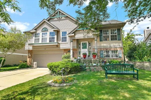 2138 Green Bridge LN, Hanover Park, IL 60133