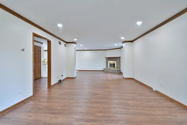 1036 Boulevard View AVE, Gurnee, IL 60031