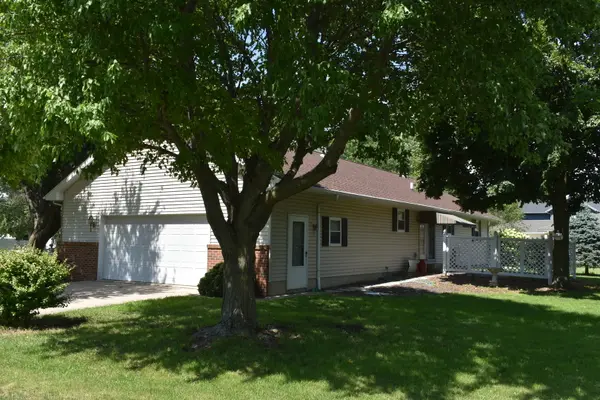 105 Jefferson ST, Benson, IL 61516
