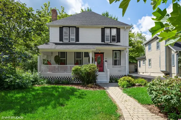 315 W Lincoln AVE, Barrington, IL 60010