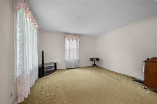 311 North AVE, Naperville, IL 60540