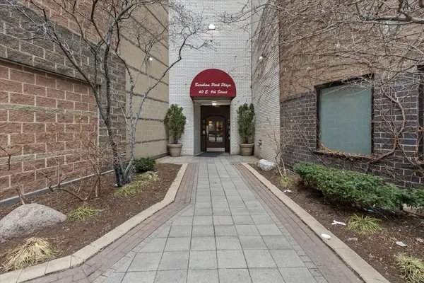 40 E 9th ST #1802, Chicago, IL 60605