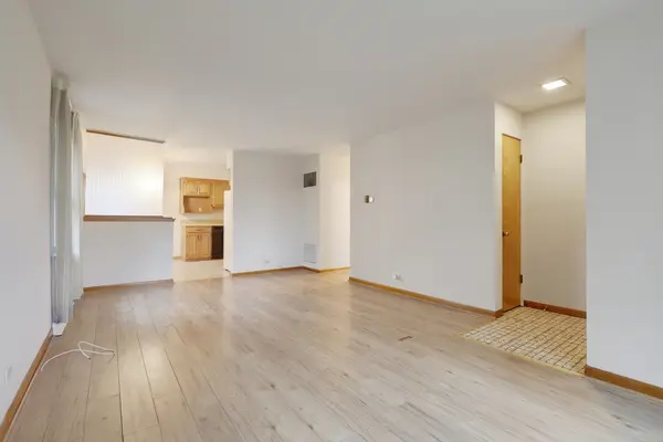 188 W 29th PL, South Chicago Heights, IL 60411