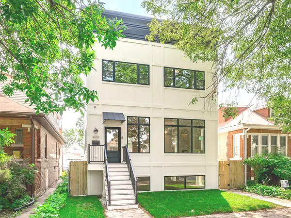 4537 N Karlov AVE, Chicago, IL 60630