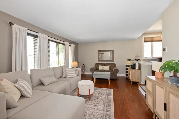 10129 Maple AVE, Oak Lawn, IL 60453