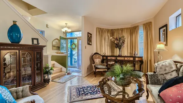 3422 S Prairie AVE, Chicago, IL 60616