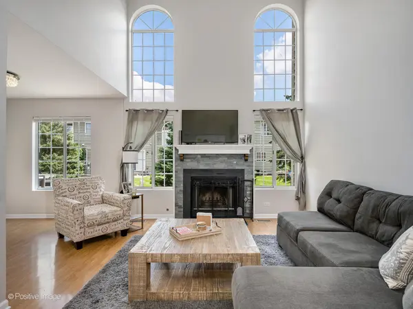 1724 TAMAHAWK LN, Naperville, IL 60564