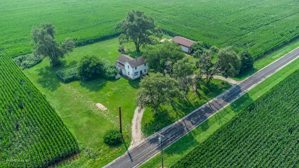 8600 S Kinsman RD, Kinsman, IL 60437