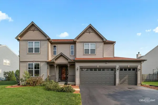 472 Winterberry DR, Yorkville, IL 60560