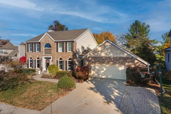 13 Red Stone CT, Bloomington, IL 61704