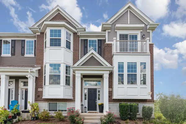 4417 Monroe CT, Naperville, IL 60564