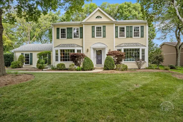1109 W Bauer RD, Naperville, IL 60563