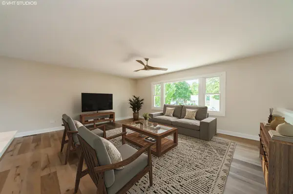 545 Estate DR, Buffalo Grove, IL 60089