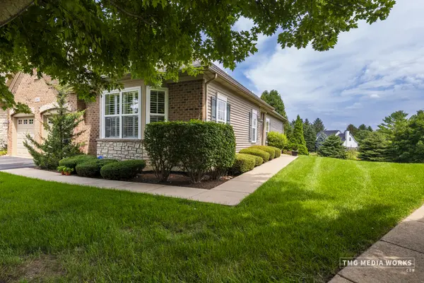 1861 Turtle Creek DR, Aurora, IL 60503