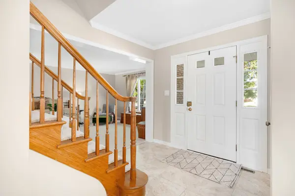 873 Buttonwood CIR, Naperville, IL 60540