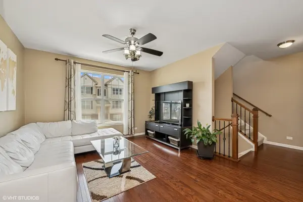 1245 Evergreen AVE, Des Plaines, IL 60016