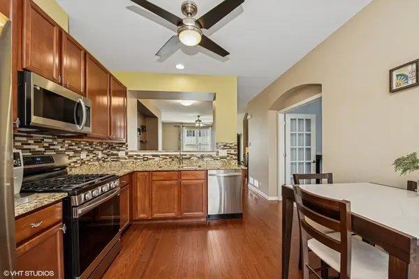 1245 Evergreen AVE, Des Plaines, IL 60016