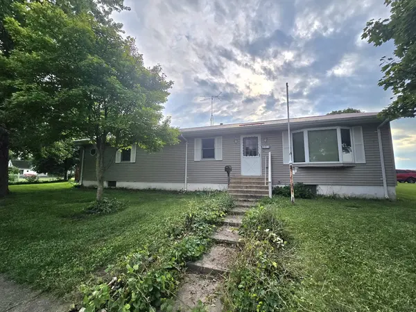 807 Second ST, Beaverville, IL 60912