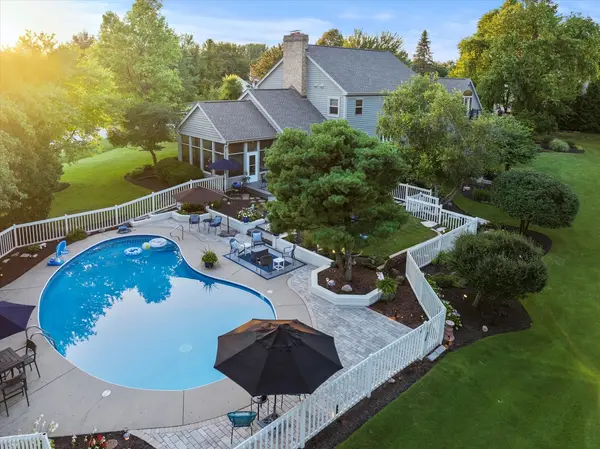 3218 Opengate RD, Crystal Lake, IL 60012