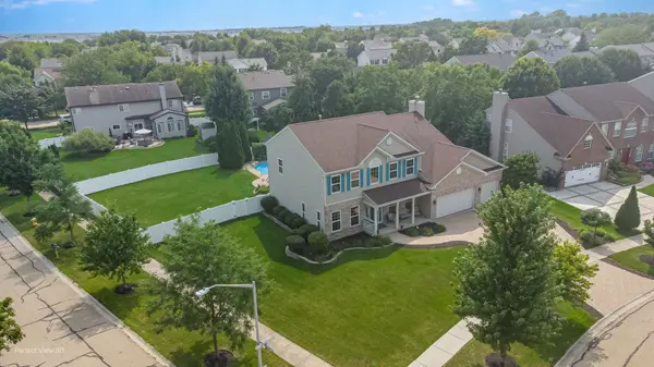 1424 Sage DR, Bolingbrook, IL 60490