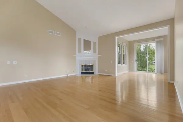 34 TWICKENHAM CT #34, Algonquin, IL 60102