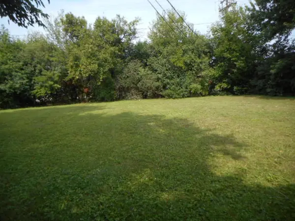 1860 Ashley RD, Hoffman Estates, IL 60169