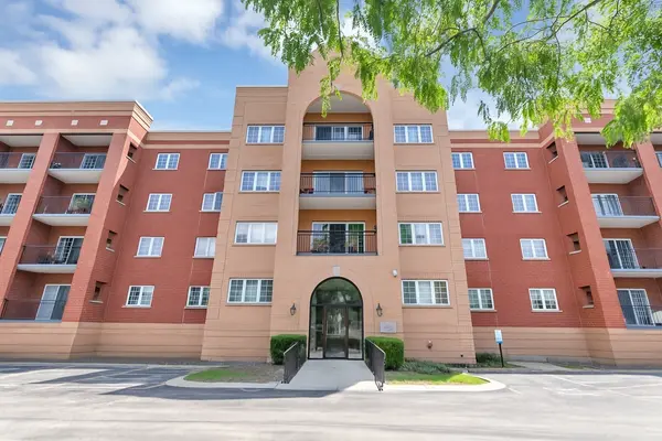 59 S Hale ST #402,  Palatine,  IL 60067
