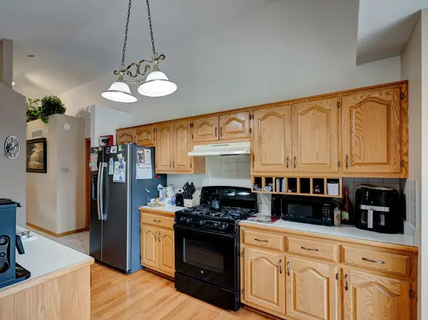 17234 Long Bow DR, Lockport, IL 60441