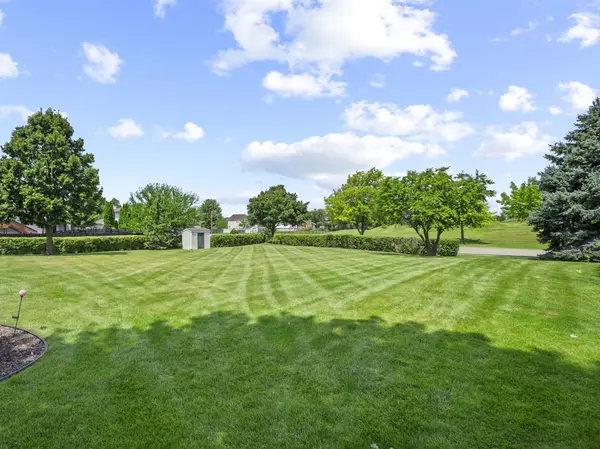 17234 Long Bow DR, Lockport, IL 60441