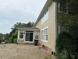 513 Pond Gate DR, Barrington, IL 60010