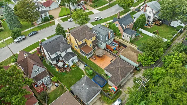 3525 Hollywood AVE, Brookfield, IL 60513