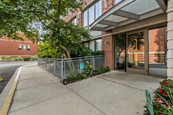 1000 N Kingsbury ST #304, Chicago, IL 60610