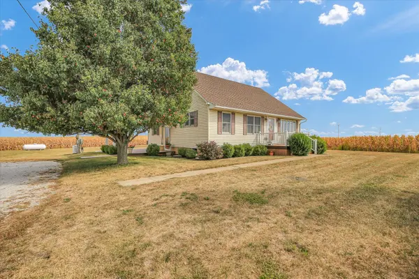 2151 E 2600 North RD, Armstrong, IL 61812