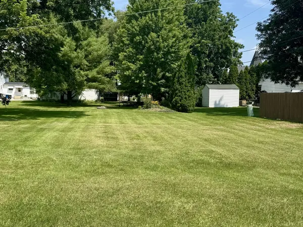 East 1/2 Lot 7 Block 13 Fourth ST, Big Rock, IL 60511