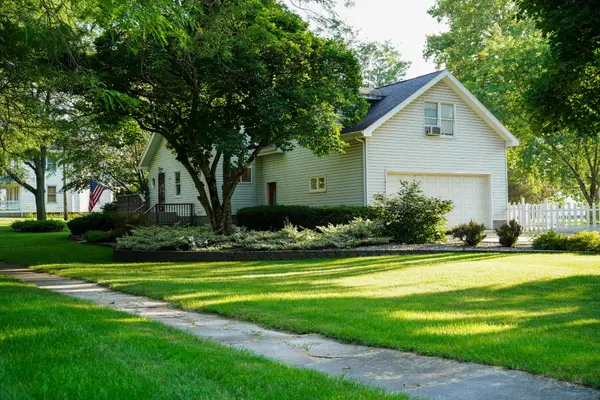 225 N East AVE, Bonfield, IL 60913