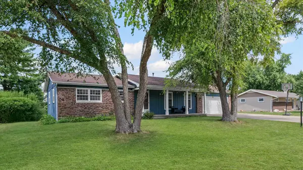 6 Harness LN, Pesotum, IL 61863