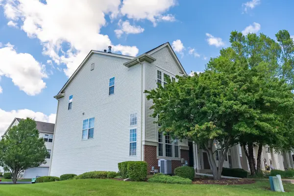 1150 Kilbery LN,  North Aurora,  IL 60542
