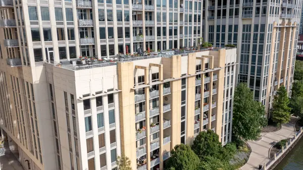720 N Larrabee ST #604, Chicago, IL 60654