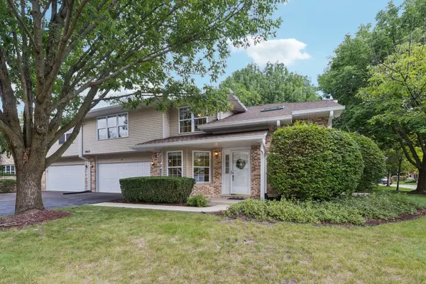 960 Elderberry CIR #116, Naperville, IL 60563