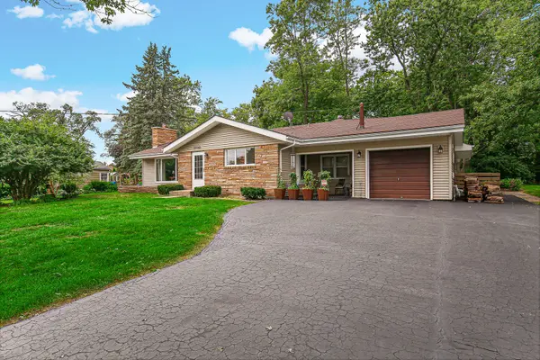 21160 S 93rd AVE, Frankfort, IL 60423