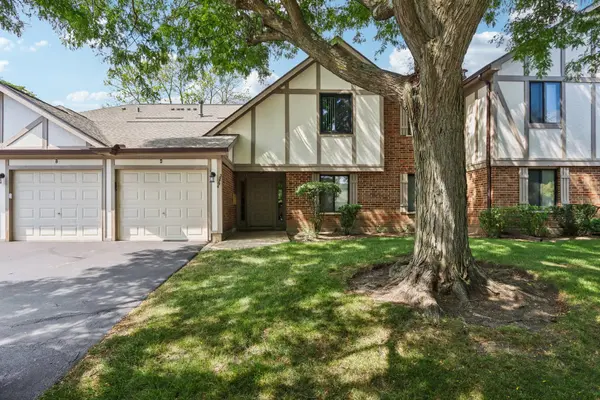2264 N Enlund DR #3, Palatine, IL 60074