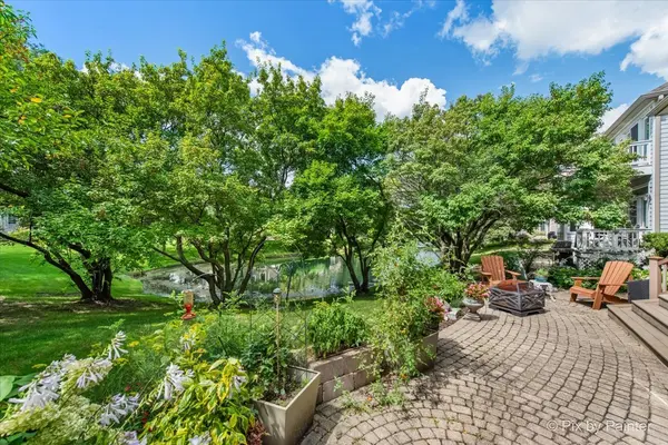 2548 Sutton LN, Aurora, IL 60502
