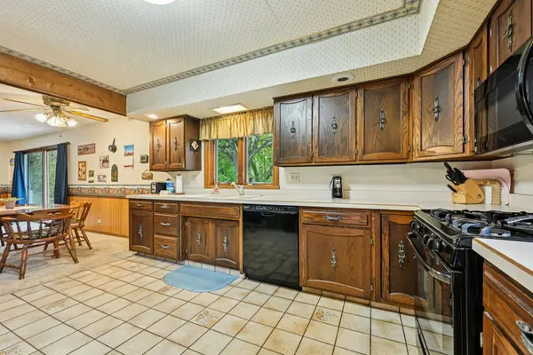 8116 Maple ST, Marengo, IL 60152