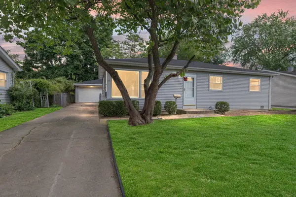 625 N EMERALD AVE, Mundelein, IL 60060