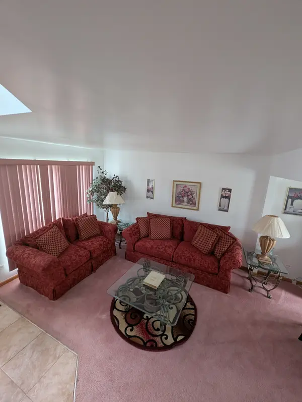 3104 Meadowsedge LN, Joliet, IL 60436
