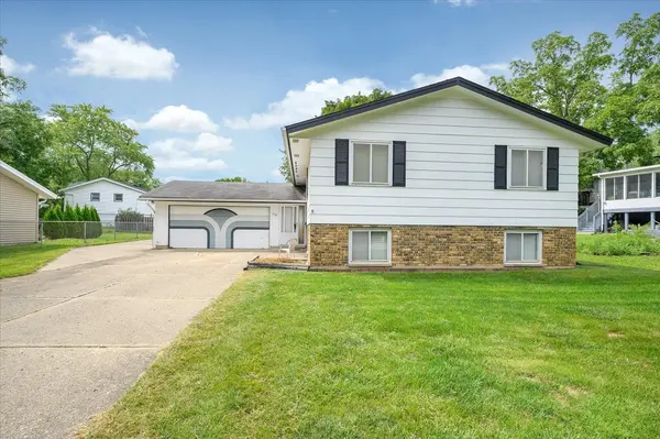 1338 Radcliffe LN, Schaumburg, IL 60193