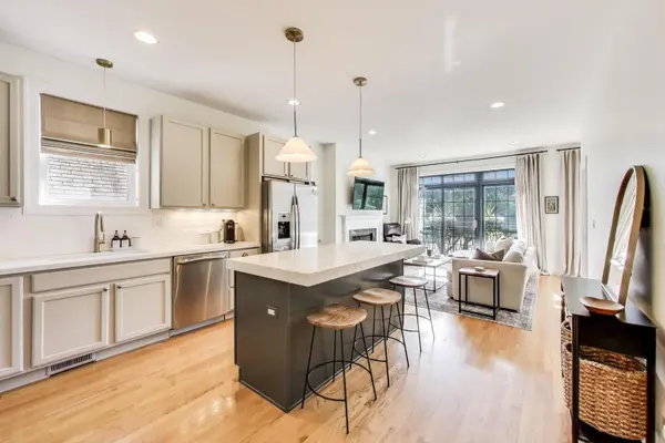 3009 N Damen AVE #2, Chicago, IL 60618